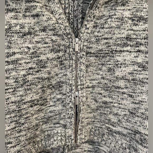 Banana Republic Zip Sweater Capelet Gray - Picture 9 of 9